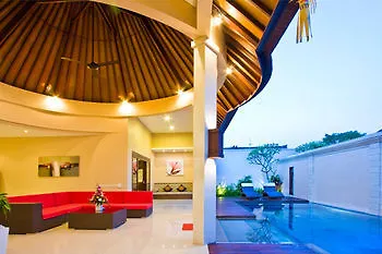 Oval Villa Bali Seminyak