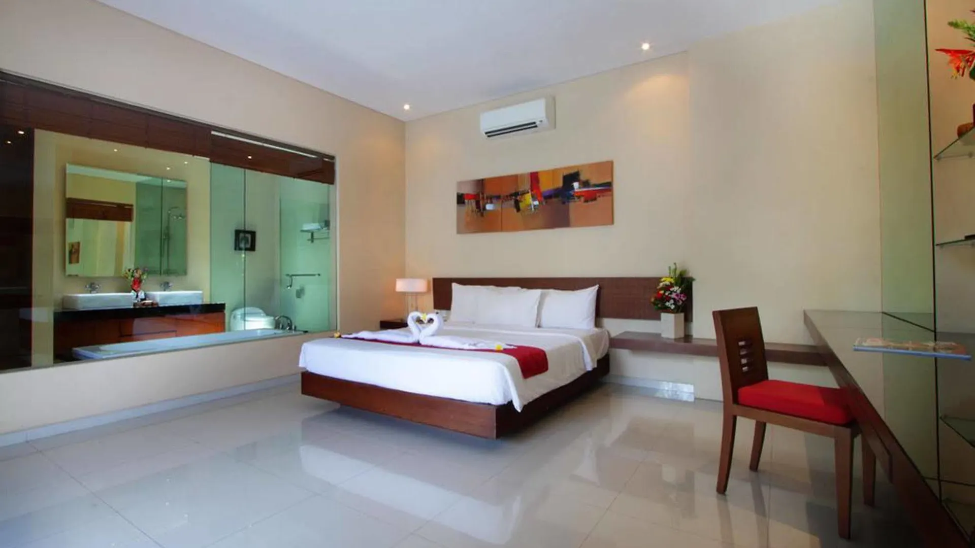 Oval Villa Bali Seminyak