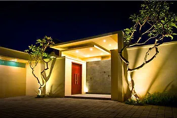 Oval Villa Bali Seminyak